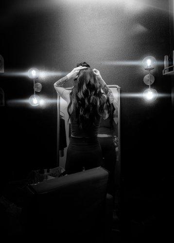 mobile - carousel-hero-element image-1