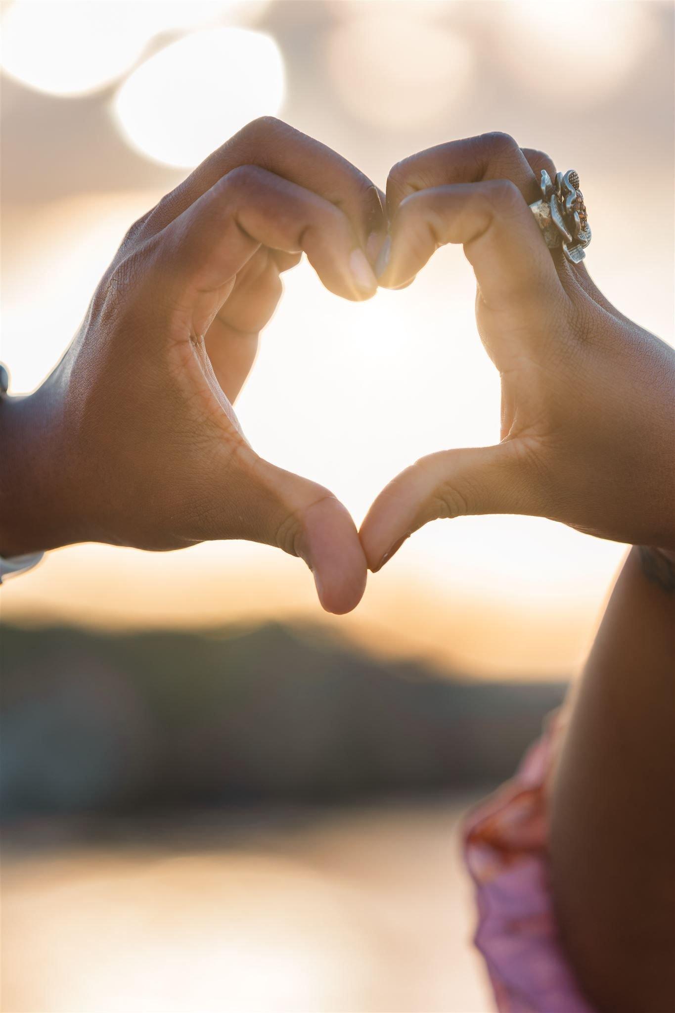 carousel-hero-element image-4