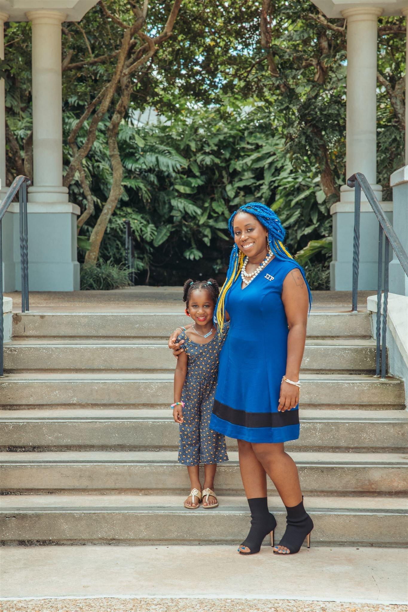 carousel-hero-element image-12