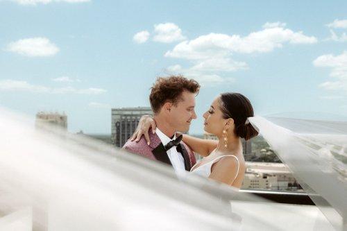 mobile - carousel-hero-element image-0