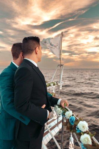 mobile - carousel-hero-element image-6