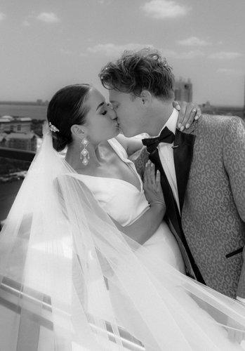 mobile - carousel-hero-element image-3