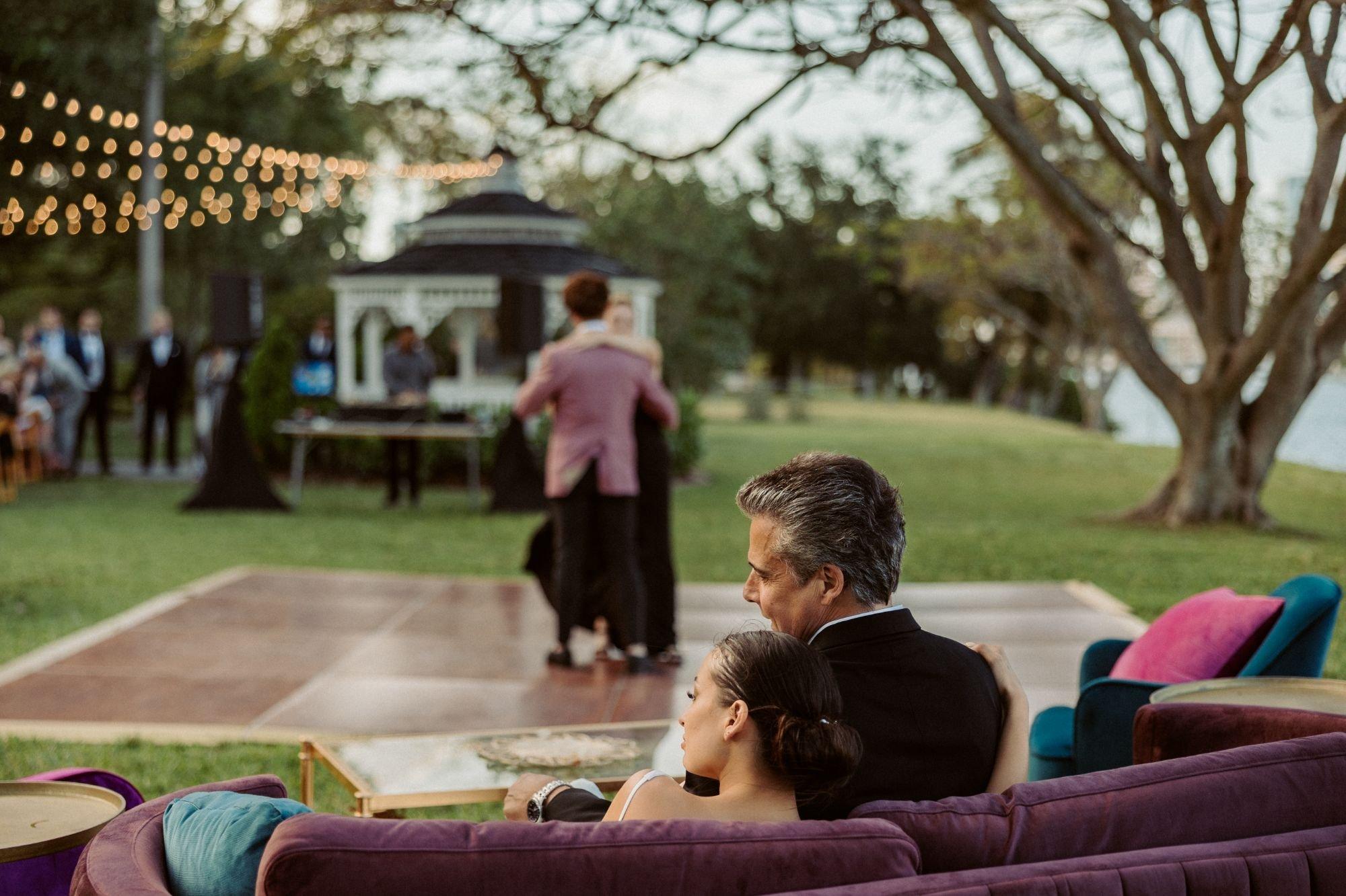 carousel-hero-element image-7