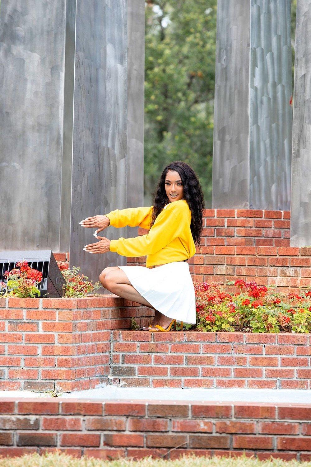 carousel-hero-element image-11