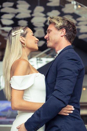 mobile - carousel-hero-element image-5