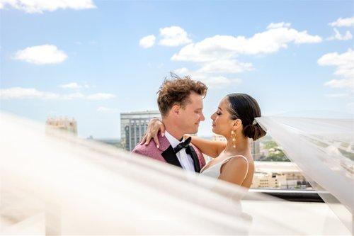 carousel-hero-element image-0